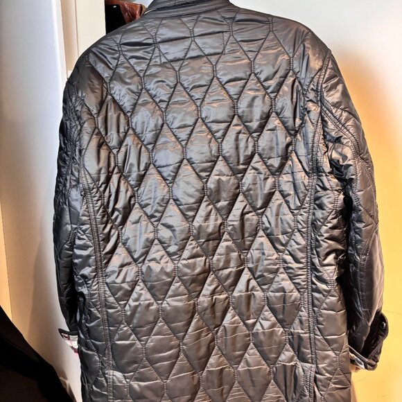 Burberry Women’s Diamond-Quilt Jacket – Black – Size XL - Picture 3 of 7